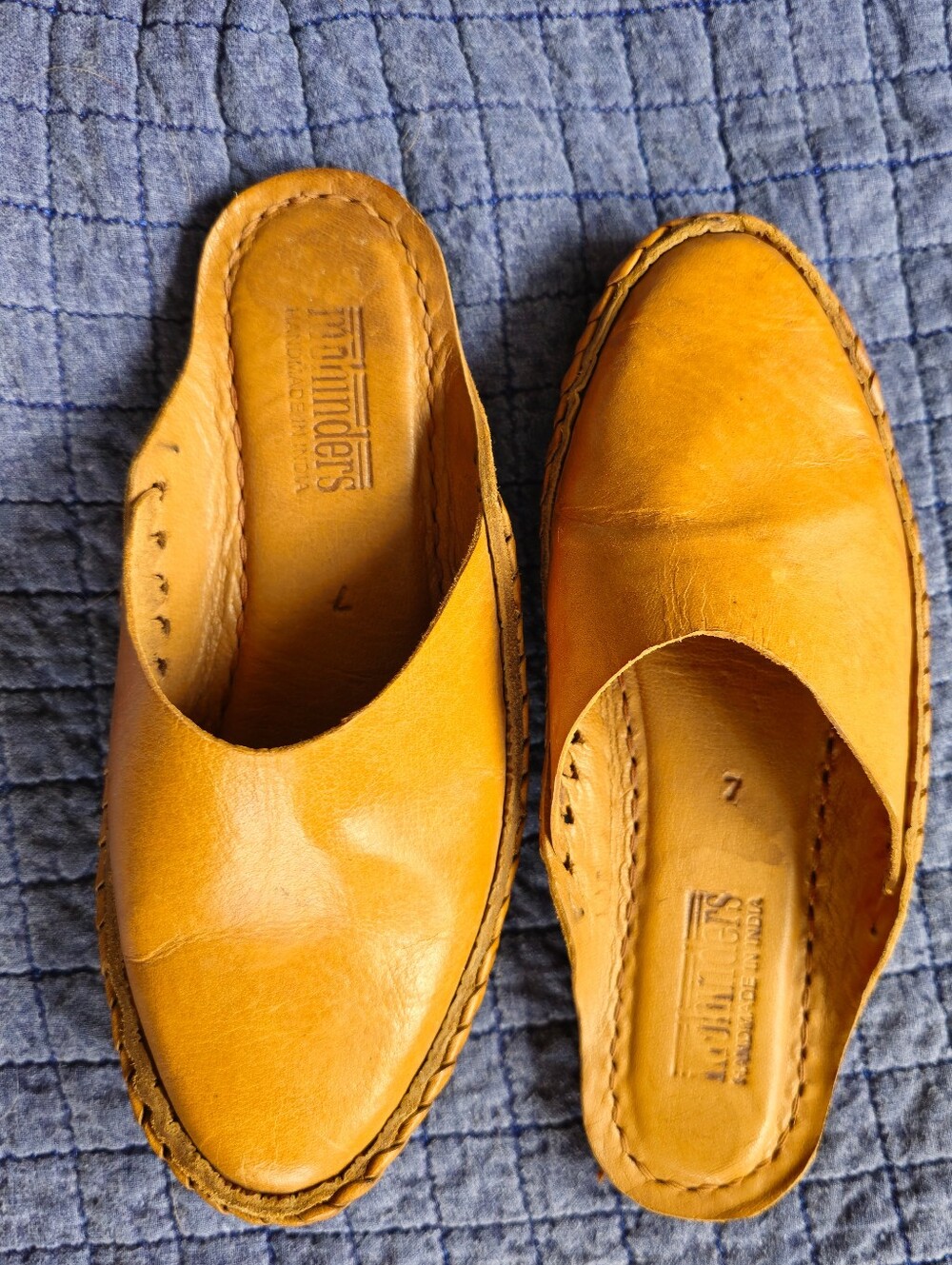 Mohinders Heritage Solid Slide Clogs in Natural Buffalo Leather Womens 7